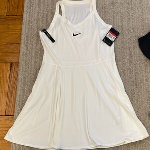 Nike slim dry fit white tennis dress